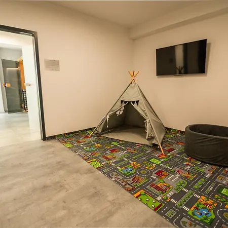 Invest Centrum Park 6 * Шклярська Поремба